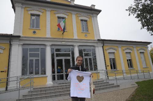 Il governatore del Friuli Venezia Giulia, Massimiliano Fedriga, davanti"Scuola paritaria dell'infanzia Sant'Osvaldo" a Udine